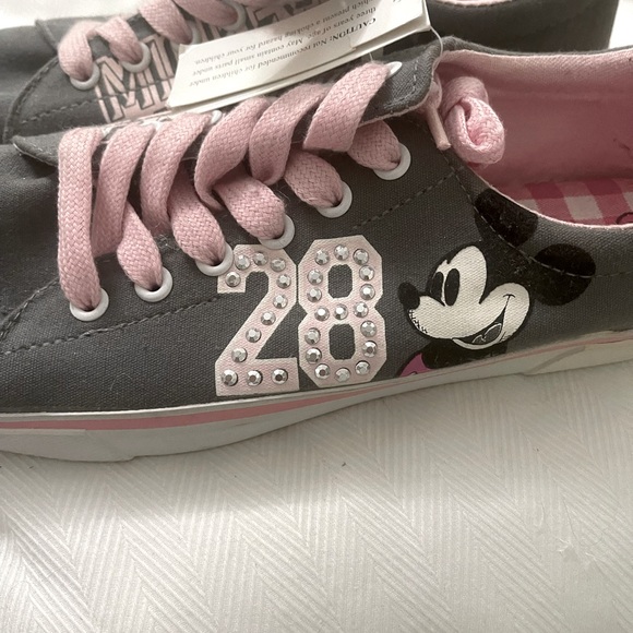 New with tags Disney Park Mickey Mouse sneakers - Picture 1 of 4